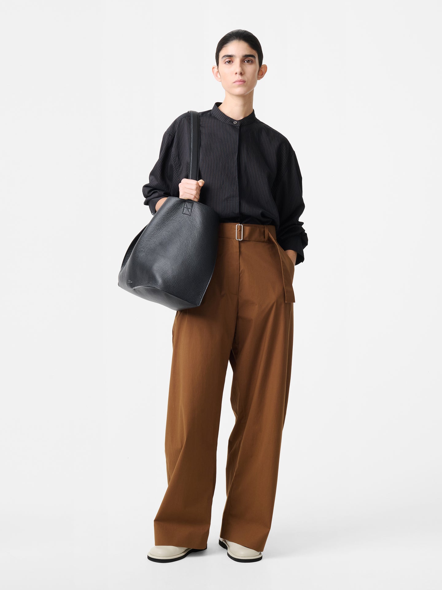 Doring Cotton Pant in Almond